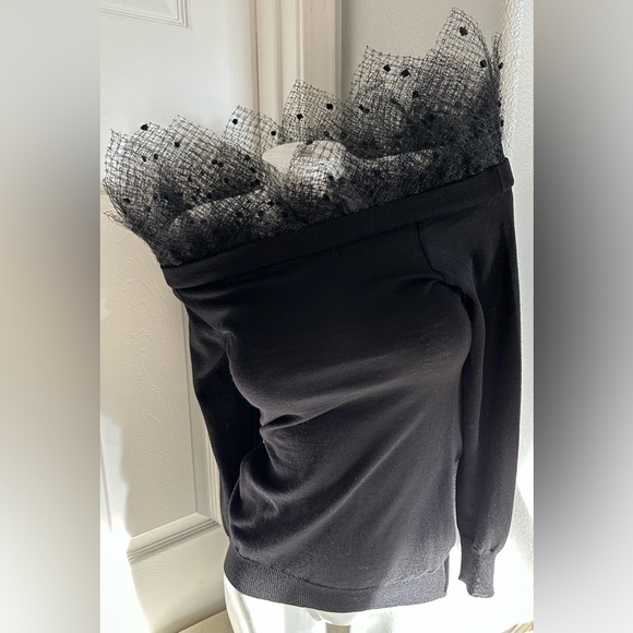 Auth Versace Unique Knitted Open Mesh Shoulders Black Top, Size S, Italy. - Picture 5 of 11